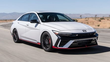 Механік пояснив, чи може Hyundai Elantra замінити Honda Civic - 290x166