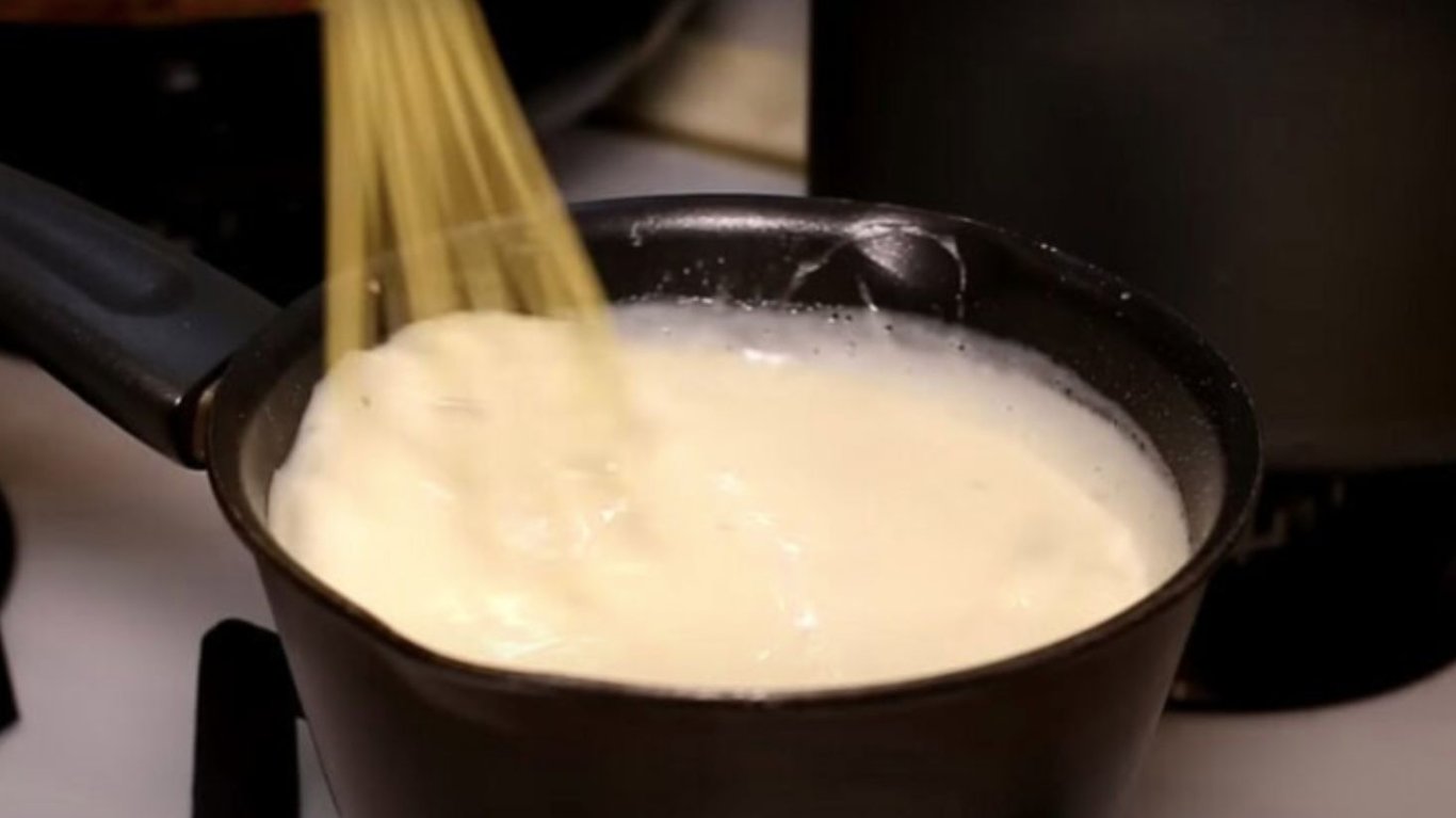 лінива запіканка з макаронами та фаршем