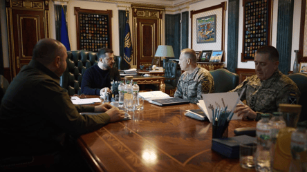 Zelenskyy held a meeting with the military leadership — details - 290x160