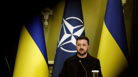 Зеленский поздравил Майю Санду и Молдову с Днем Независимости - 285x160