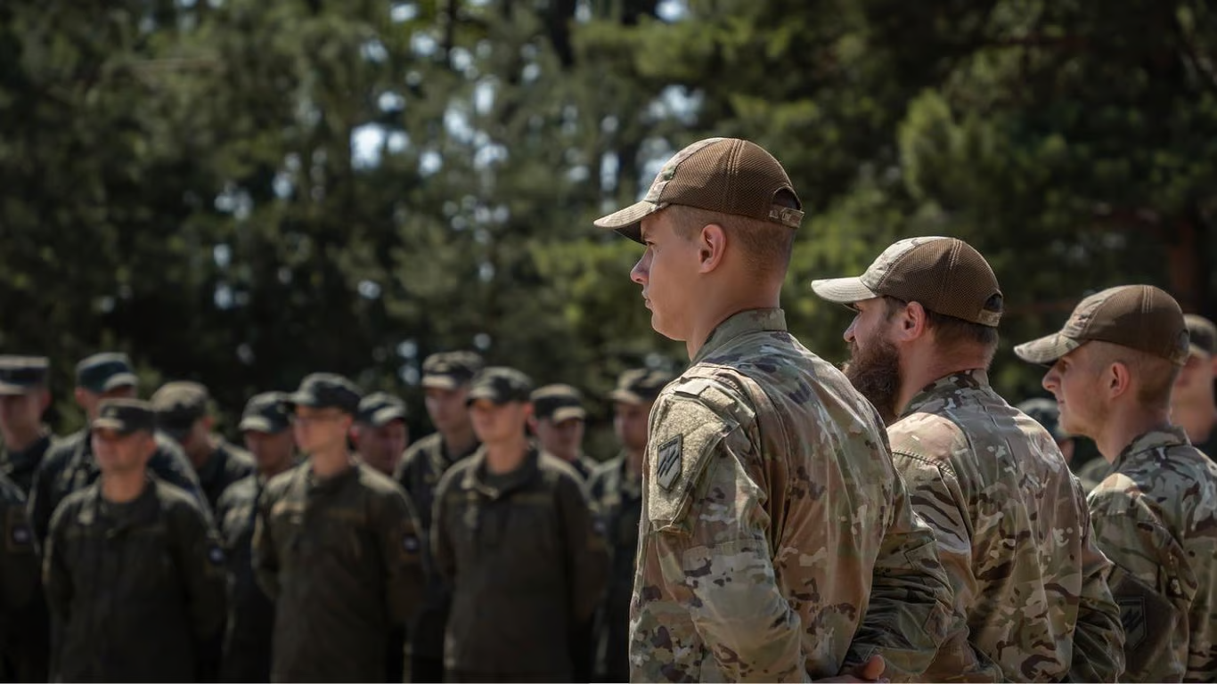 Нардеп відповів, який відсоток мобілізованих потрапляють на лінію фронту