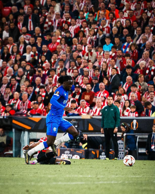 Клинтон Нсиала