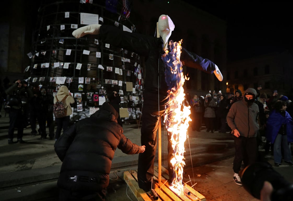 Опудало Звіада Харазішвілі в Грузії
