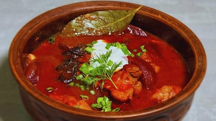 Украинское блюдо "Шпундра" — нужно 500 г свинины и 4 свеклы - 285x160