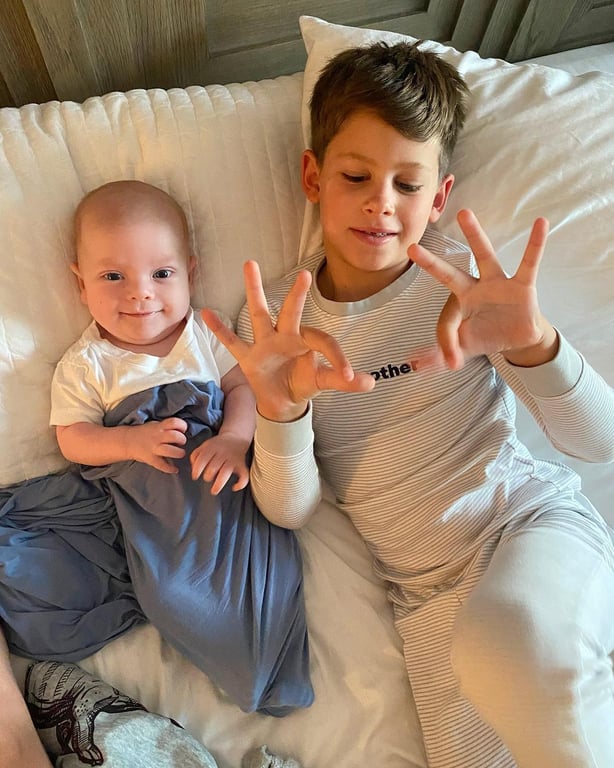 Дружина Макса Чмерковського показала чарівні фото їхніх підрослих синів - фото 1