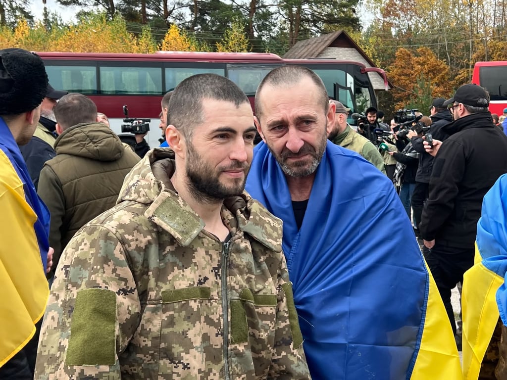 Украина провела обмен пленными: домой вернулись 270 граждан - фото 3