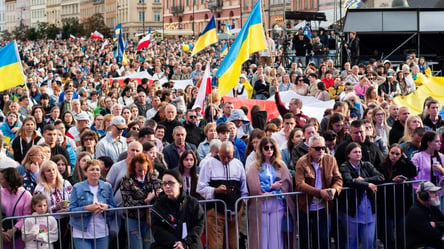 Польські активісти оголосили про власну нагороду для Зеленського - 304x171