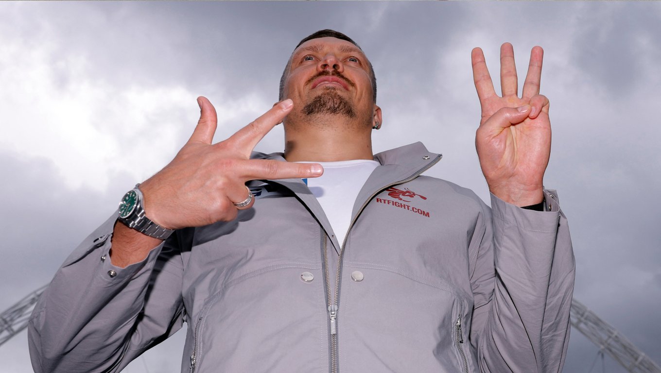 Александр Усик