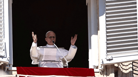 Папа сделал заявление к годовщине войны в Украине — призвал к миру - 285x160