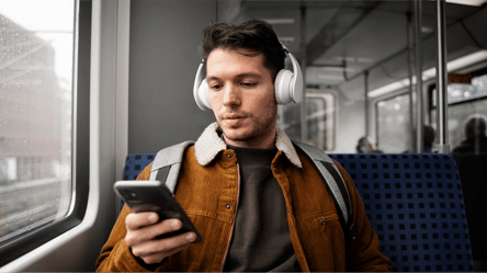 УЗ запускає платний Wi-Fi в поїздах — скільки коштує послуга - 285x160