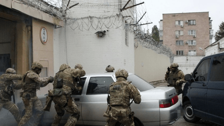 Завдали збитків бюджету на 29 млн грн — викрито низку посадовців - 285x160