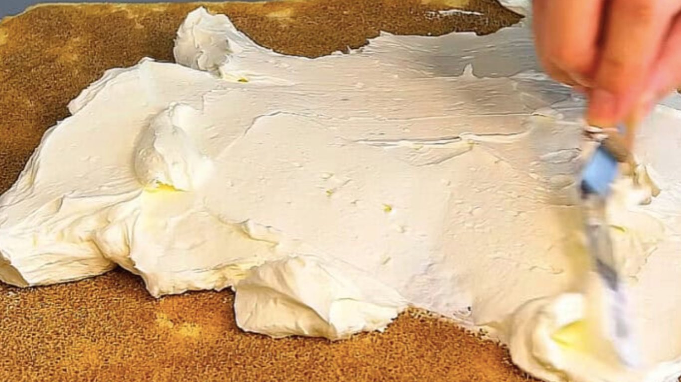 рецепт смачного рулету з кремом