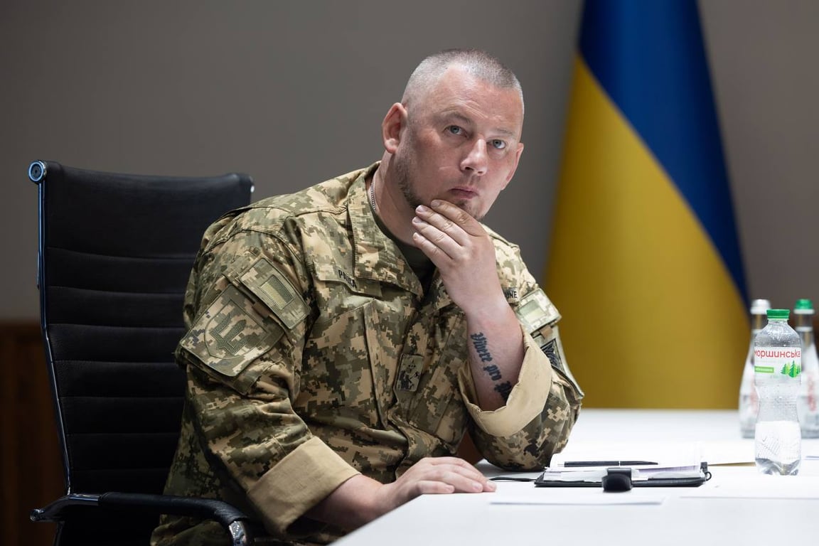 Зеленський провів нараду з командирами корпусів: обговорили фронт і зброю - фото 1