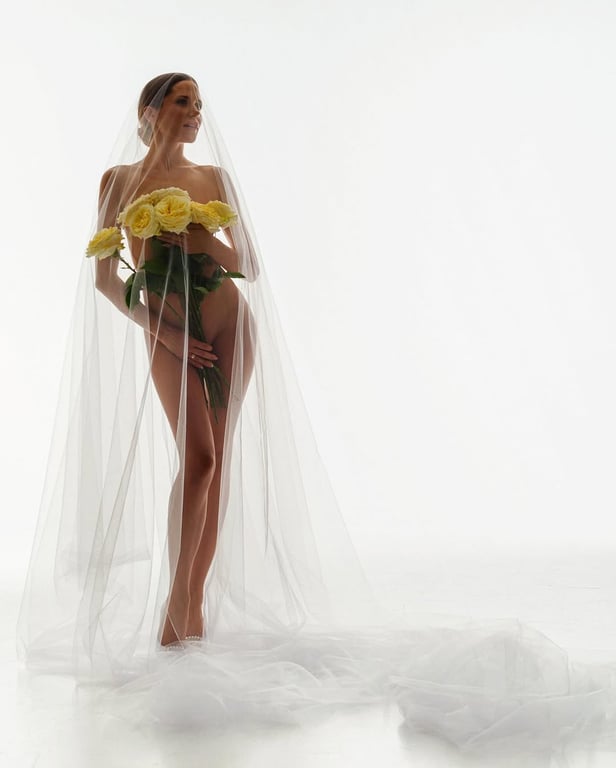 Акторка Наталка Денисенко у звабливій фотосесії - фото