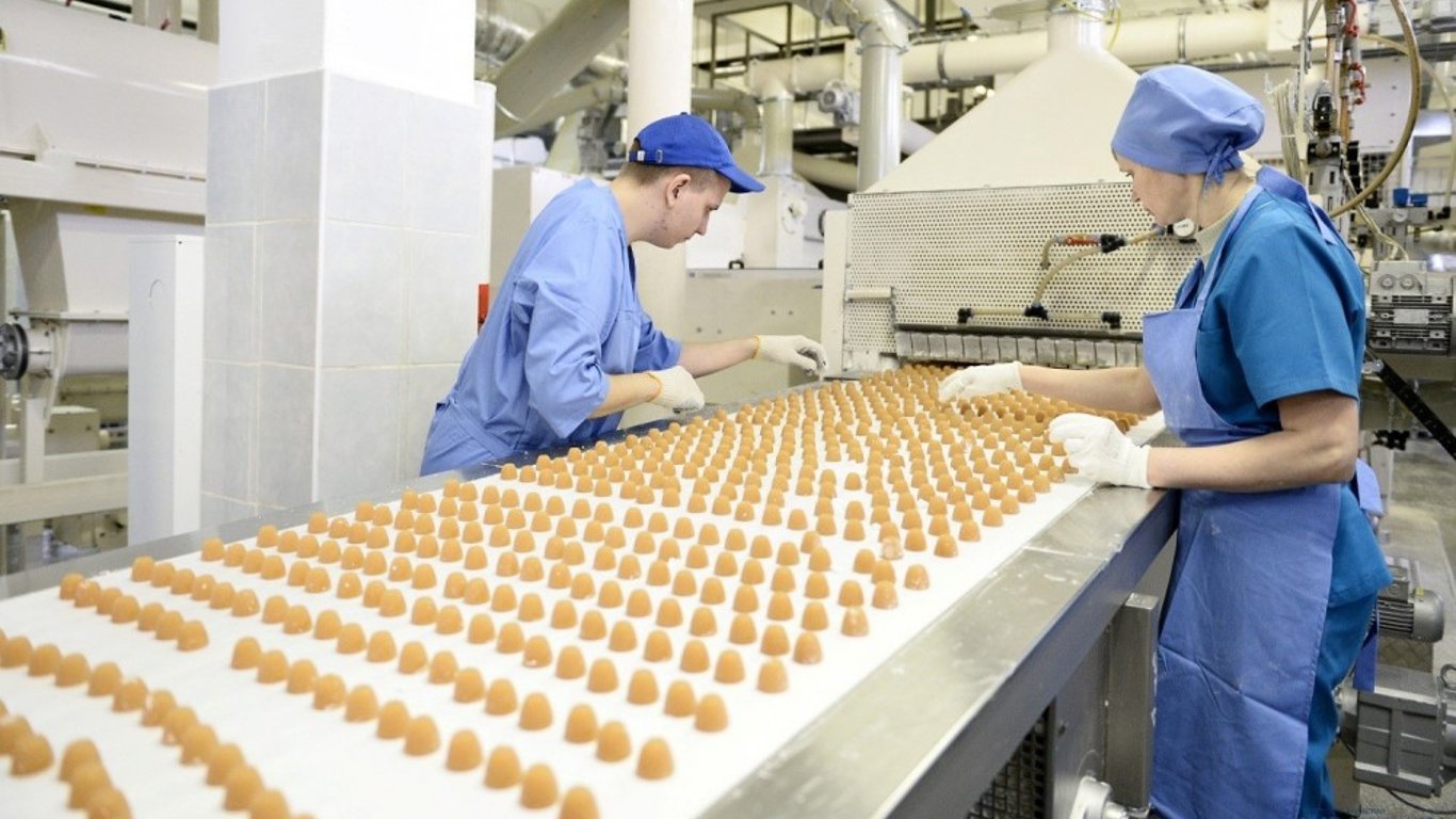Робота на пакуванні та сортуванні печива для українців в Іспанії — свіжа вакансія, умови та зарплата