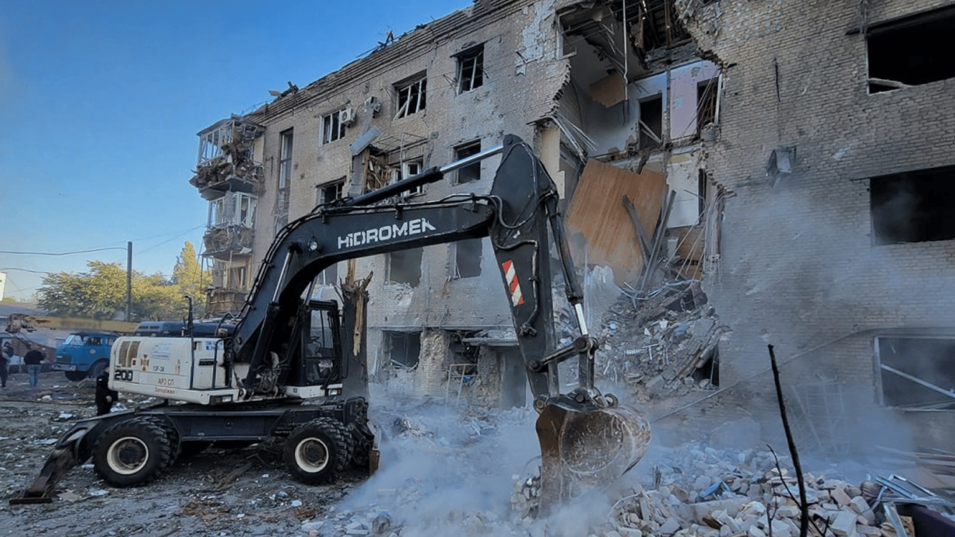 First-responders rescued a woman from a rubble of the high-rise building in Zaporizhzhia after a Russian attack