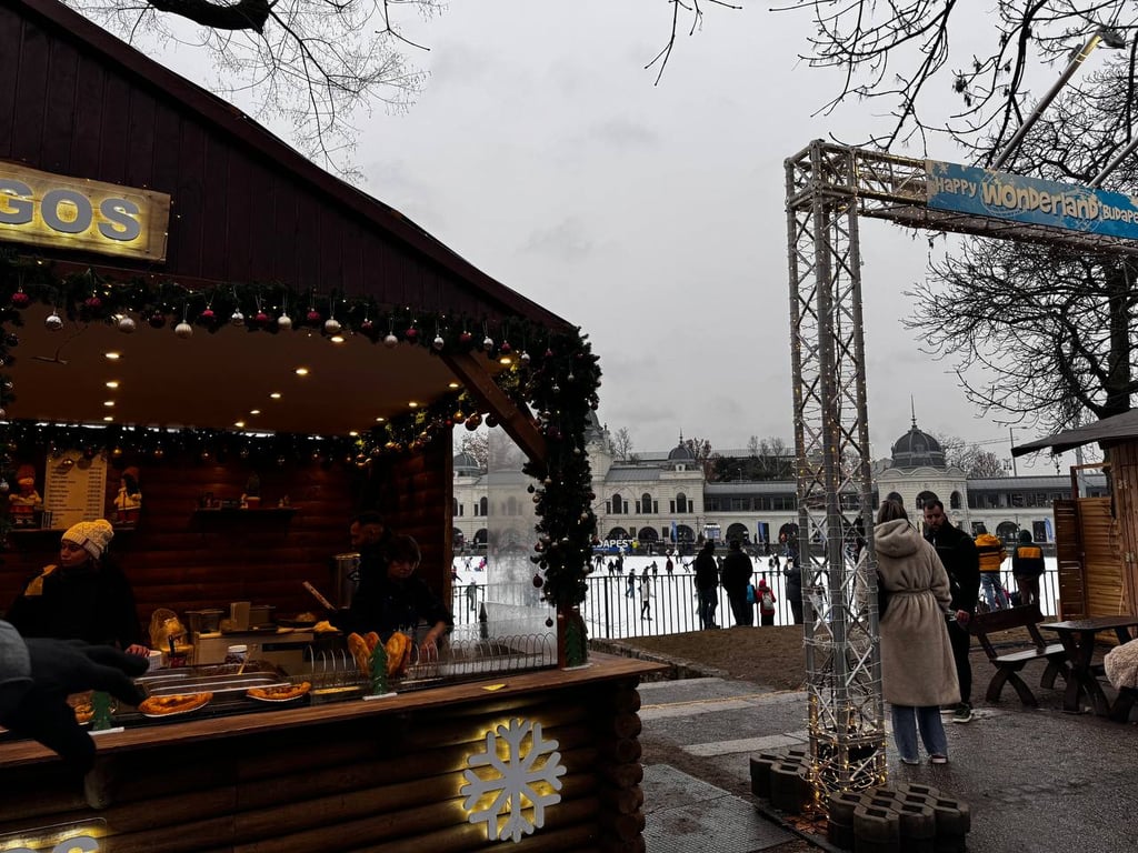 Різдвяні ярмарки Будапешта