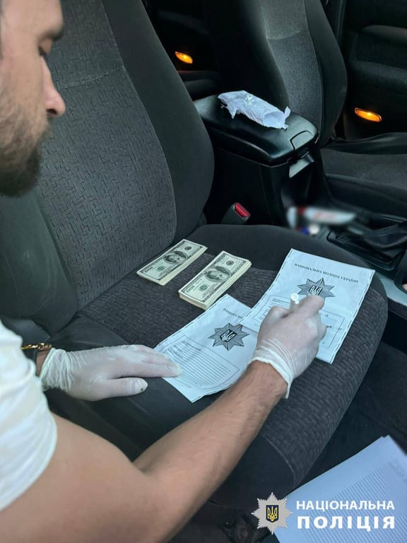 хабар для адвокатки