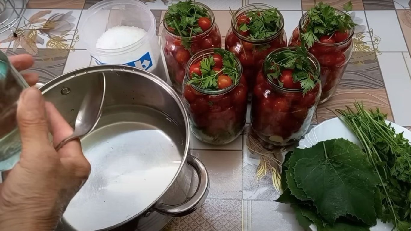 рецепт квашених помідорів на зиму 