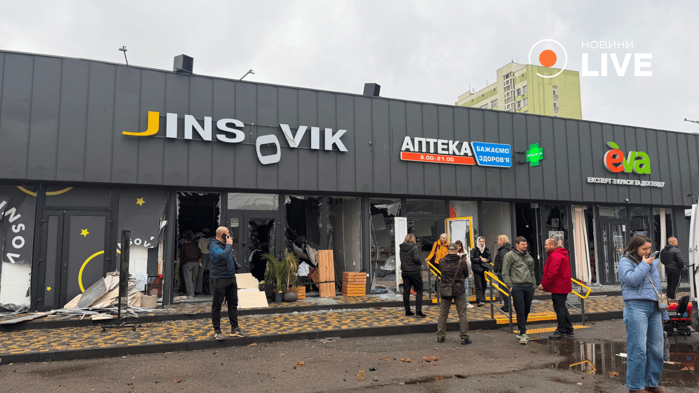 Наслідки російського обстрілу по Києву