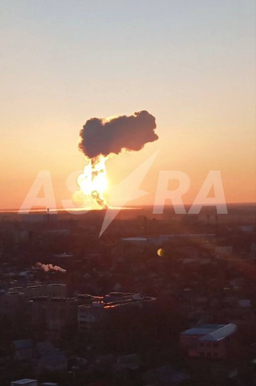 Пожежа в Саратовській області після удару дронів 20 березня