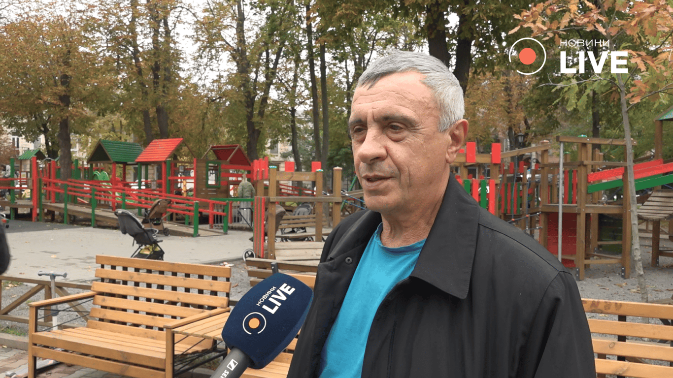 Олександр про те, що буде на місці погруддя. Фото: Новини.LIVE