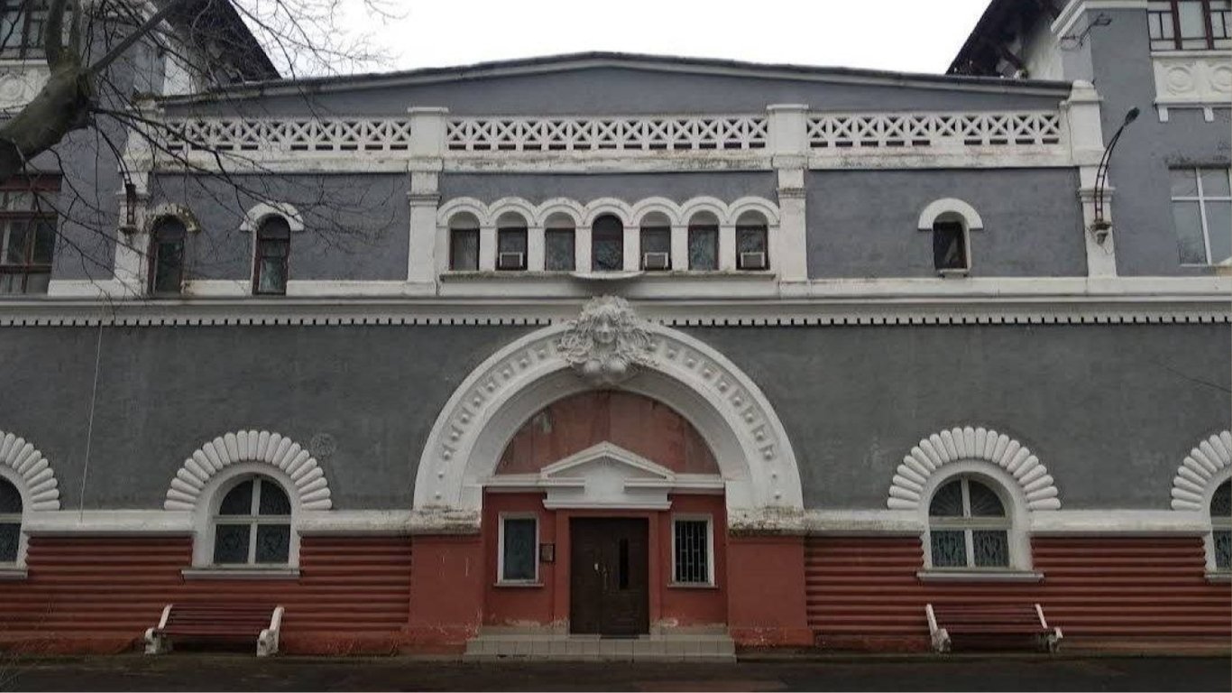 В Одессе на Французском бульваре сносят историческое здание