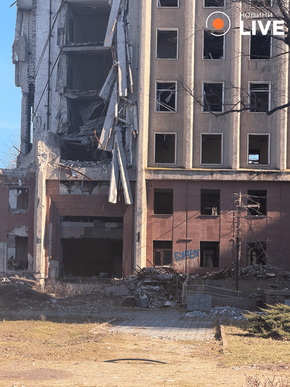 Четверта річниця удару по Миколаївській ОДА