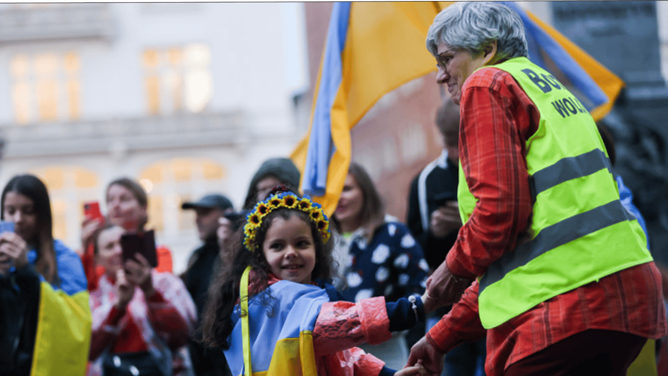 Допомога українським біженцям у Німеччині — уряд не планує змінювати систему виплат