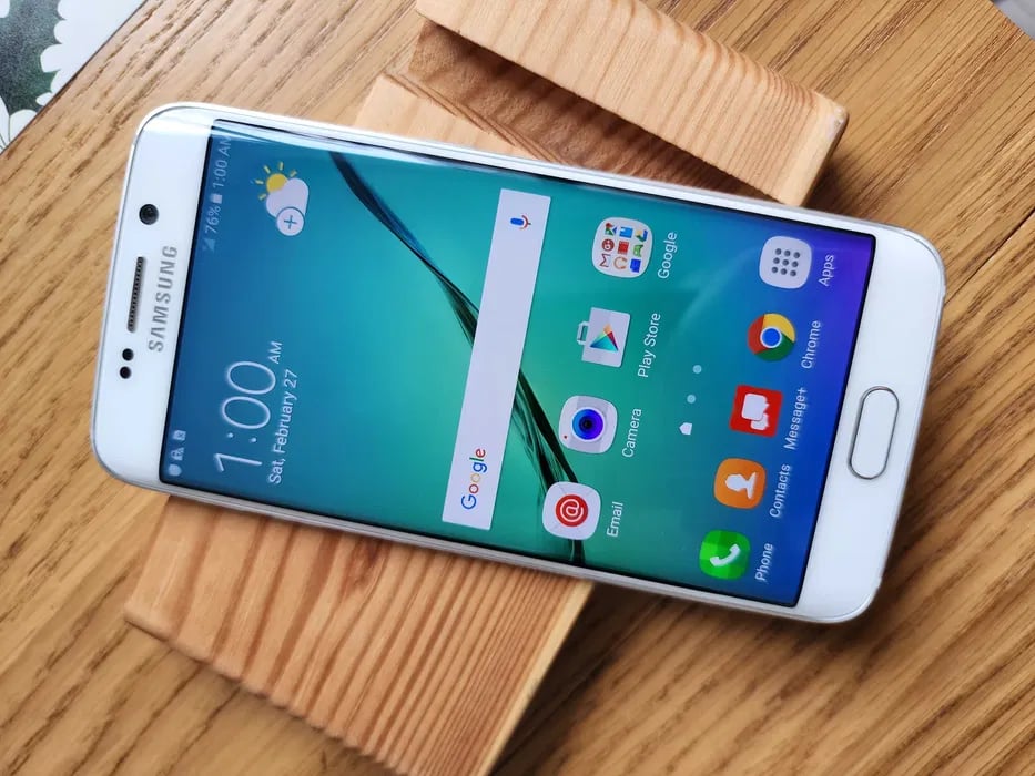 Смартфон Samsung Galaxy S6 Edge