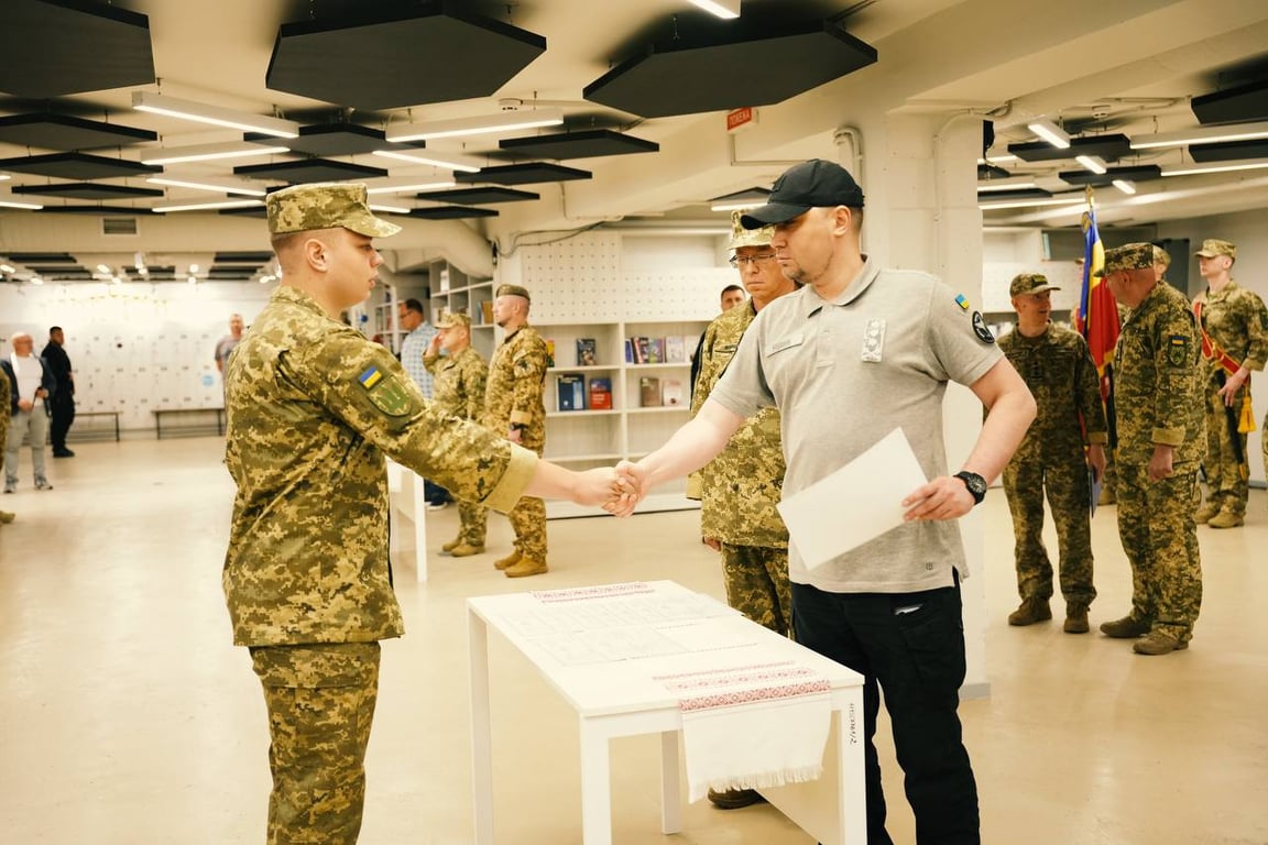 Вручення дипломів випускникам-кіберфахівцям КПІ