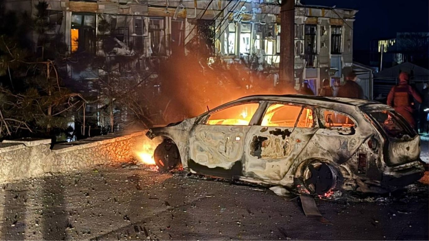 Нічні удари по Одесі: зруйновані будинки, поранені діти