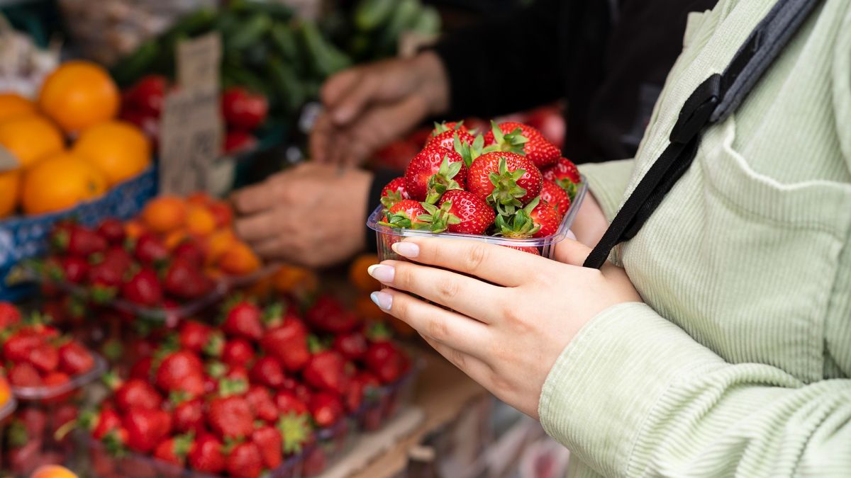 Як обрати полуницю: поради та лайфхаки