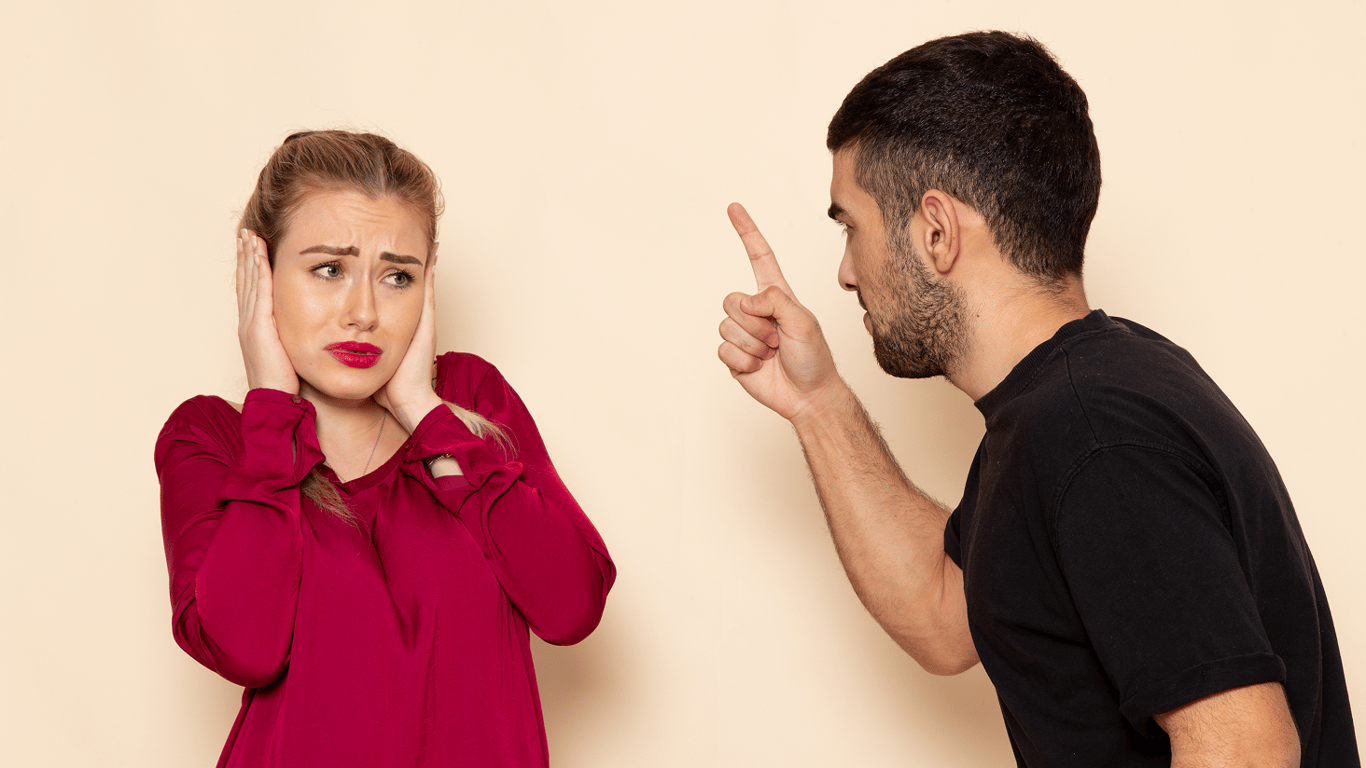 Як розпізнати тирана у стосунках