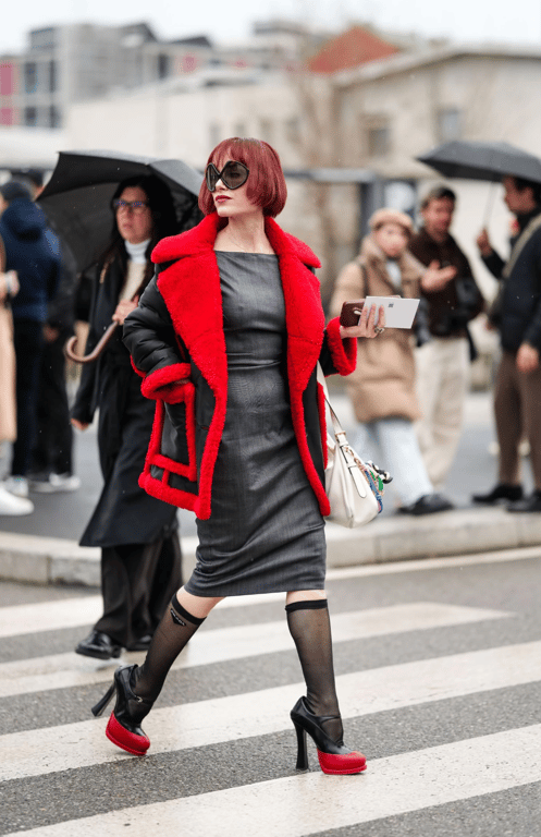 Пальто від Prada викликало фурор серед модниць