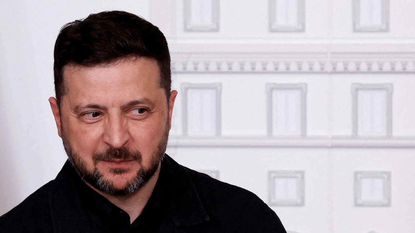 Зеленский: Атаки ВСУ по России принесли Москве миллиардные убытки