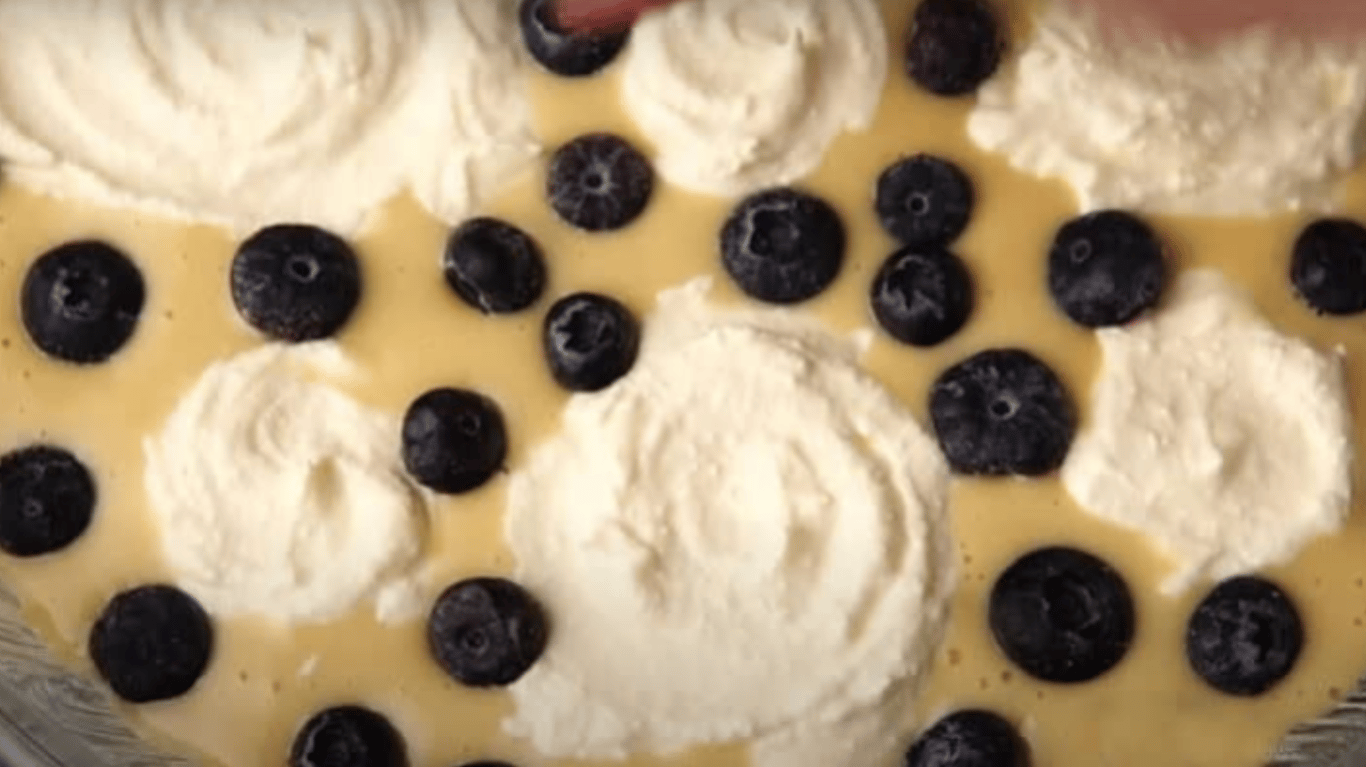 швидкий рецепт смачного пирога з ягодами