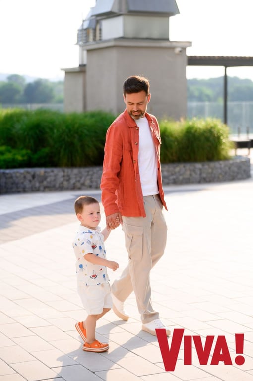 Тімур Мірошниченко розсекретив ім'я всиновленого сина та сфотографувався з ним для глянцю - фото 2