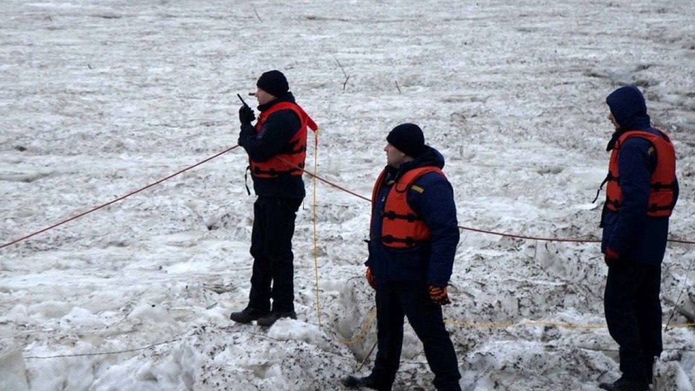 Взрывы в Киеве 3 февраля — в городе саперы будут осуществлять подрыв льда