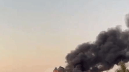 У Ростовській області після атаки БпЛА горить нафтобаза - 285x160