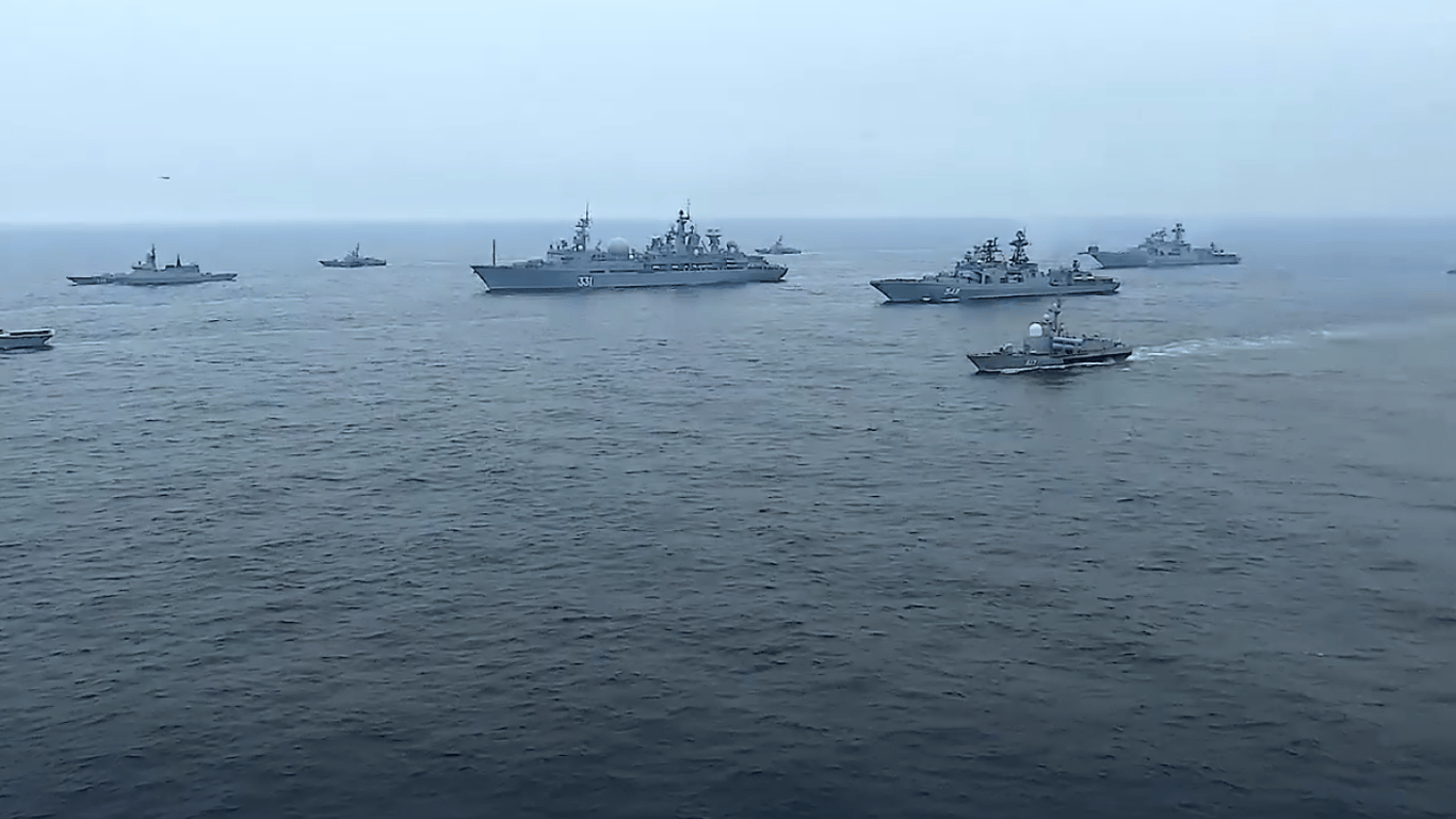 Угроза с моря: враг вывел на дежурство 4 корабля