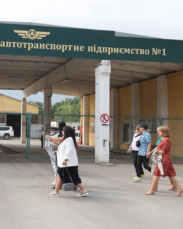 Жінки вчаться керувати автобусами у Львові