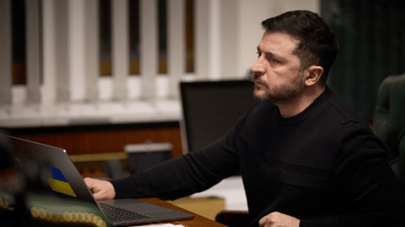 Зеленский призвал Европу реагировать на нарушения Венгрии - 285x160