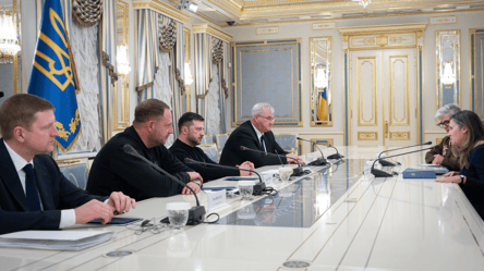 Зеленский обсудил восстановление Украины с представителем Канады - 290x160