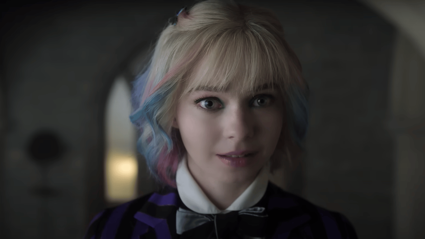 Чи можливі романтичні стосунки між Венздей та Енід