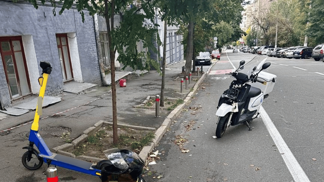 У Києві зіштовхнулися водії скутера та електросамокату: є постраждалий