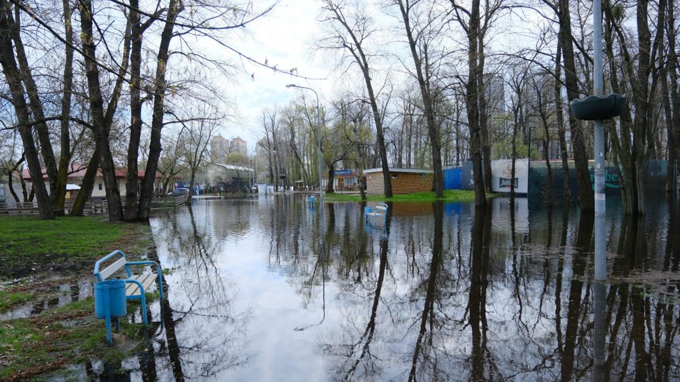 В Киеве вырос уровень воды в реке Днепр — существует ли угроза подтопления для столицы