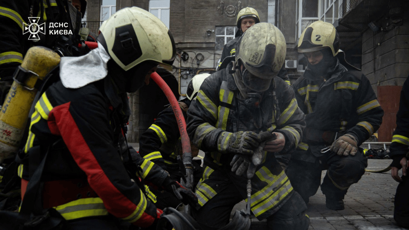 Обстріл Києва 29 січня — у столиці зафіксували падіння уламків