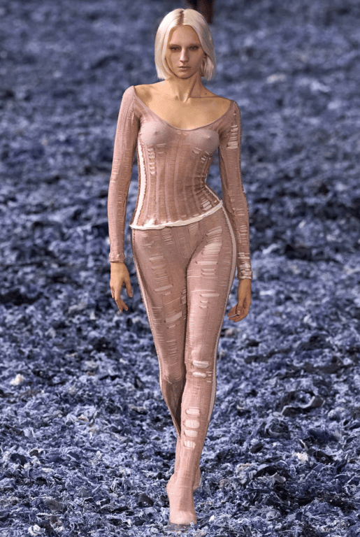 Корсетні блузи мають звабливий вигляд