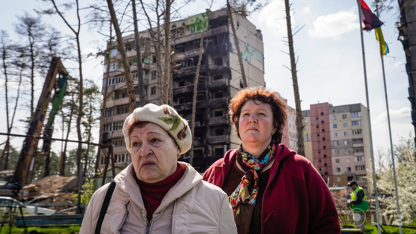 "Не верю, что власть бросит нас на улице": как в Ирпене демонтируют разрушенные дома